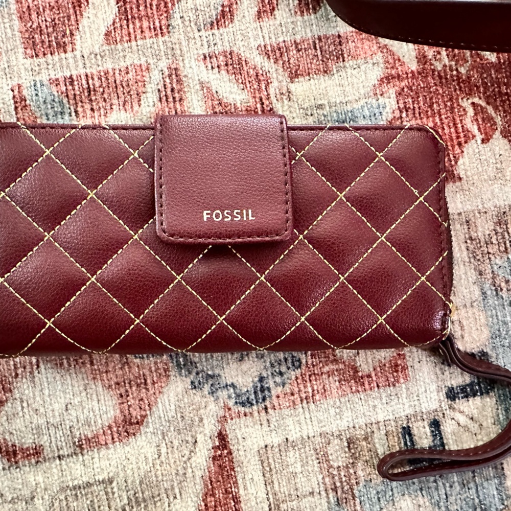 Wine Colored Fossil Tote With Matching Wallet - image 3